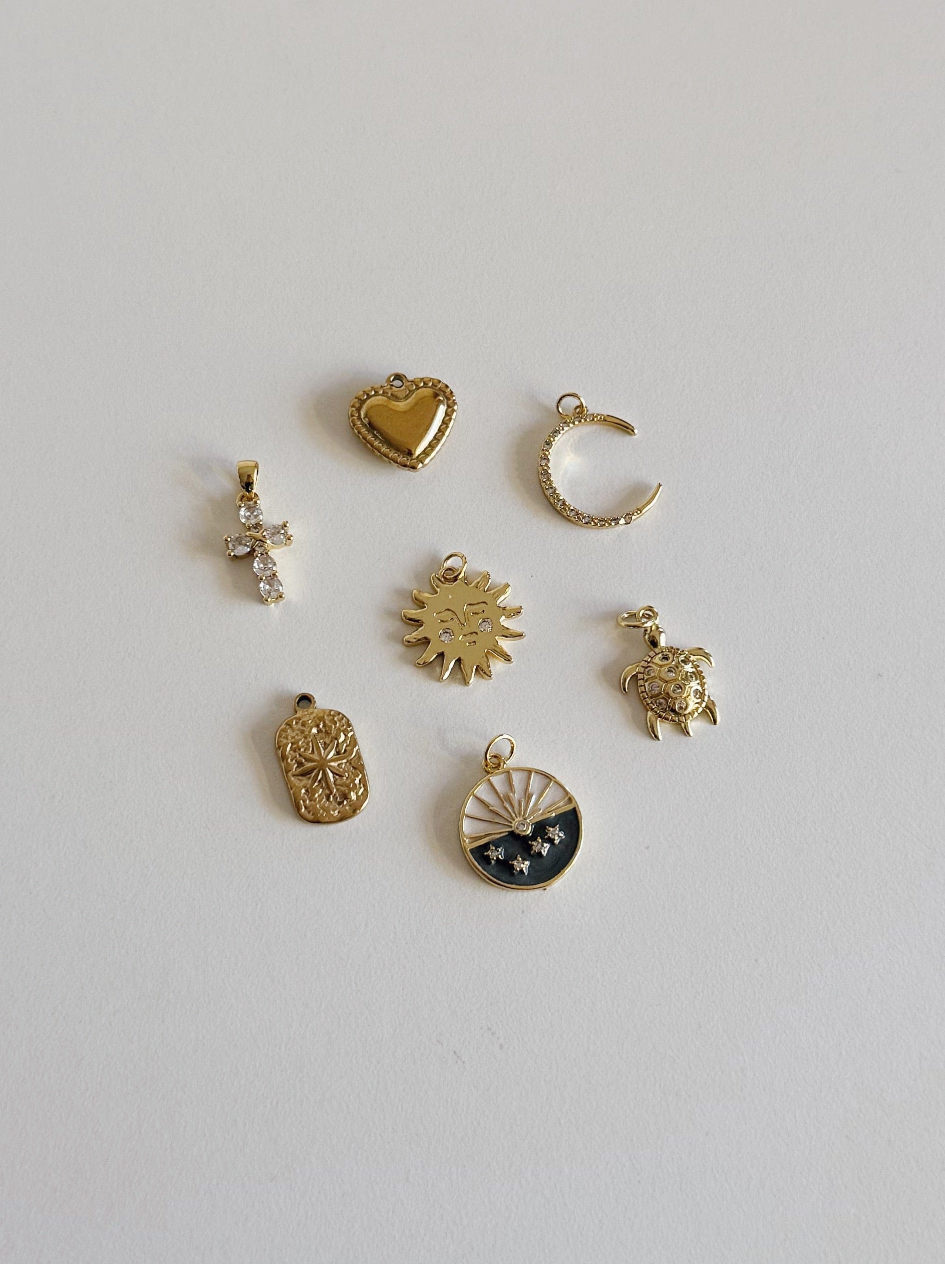 heylove CHARM CHARM THIN MOON