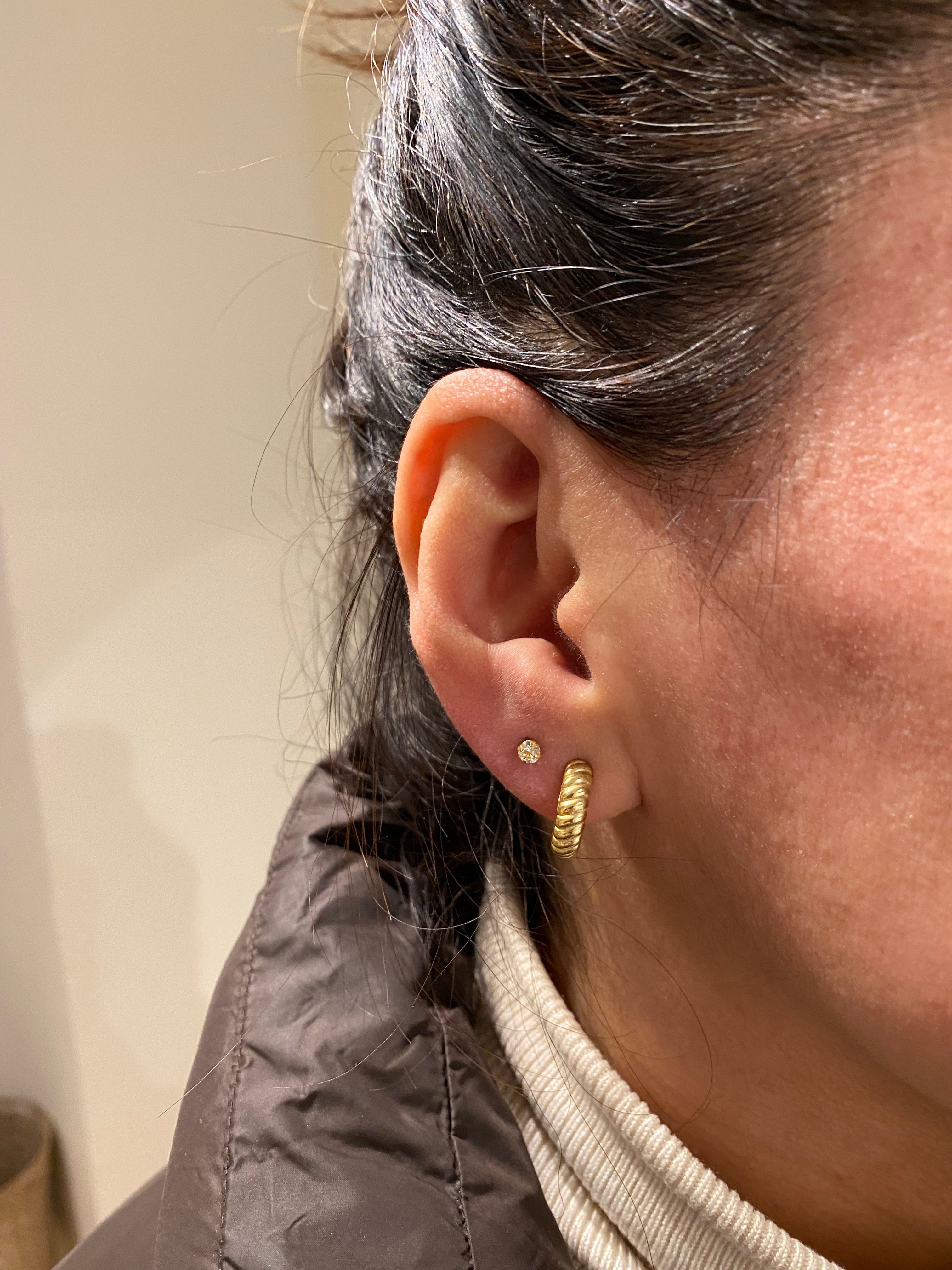 heylove Pendiente primera puesta CRISTAL 3 MM ORO