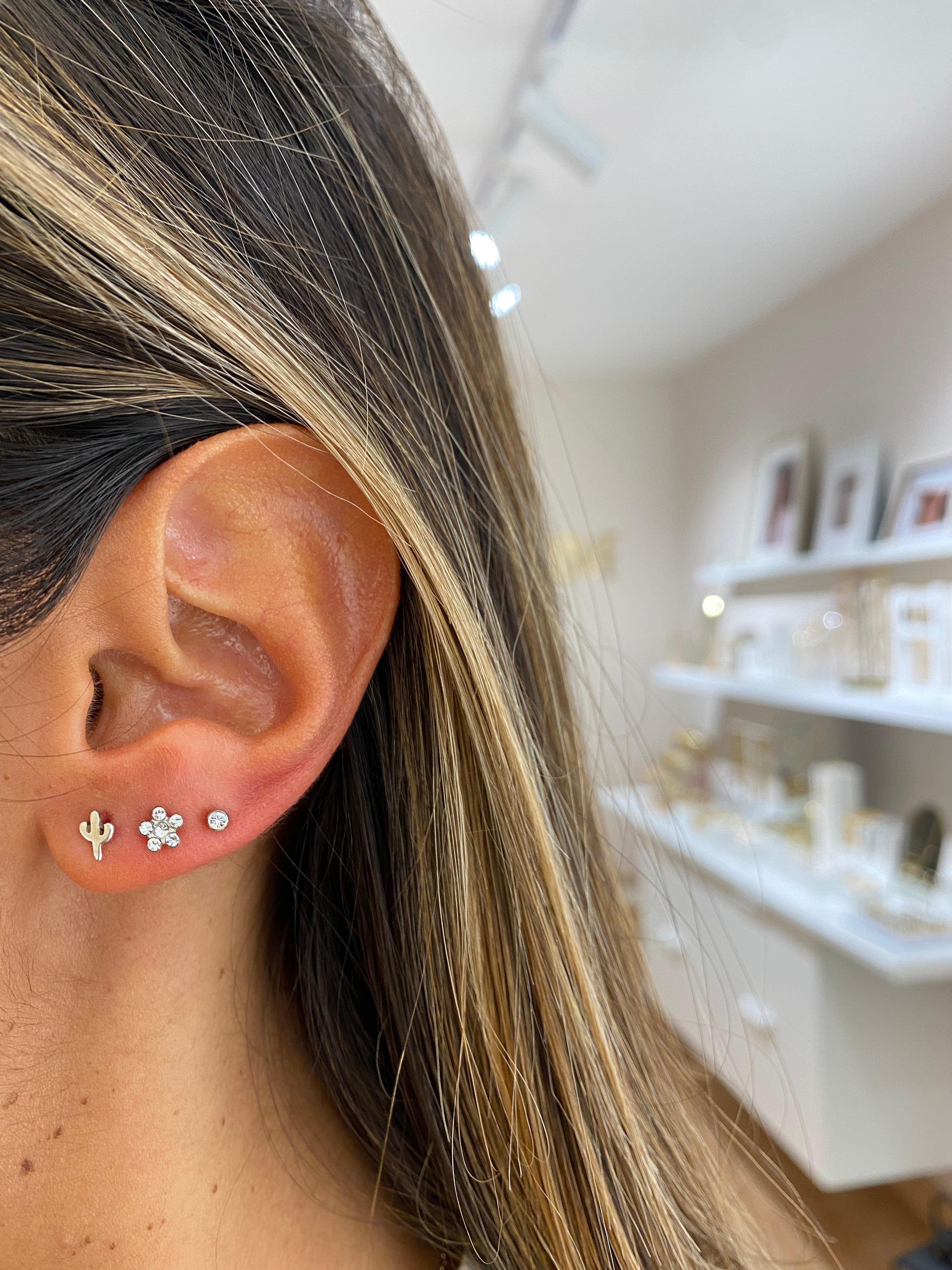 heylove Pendiente primera puesta FLOR CRISTALES 5 MM PLATA