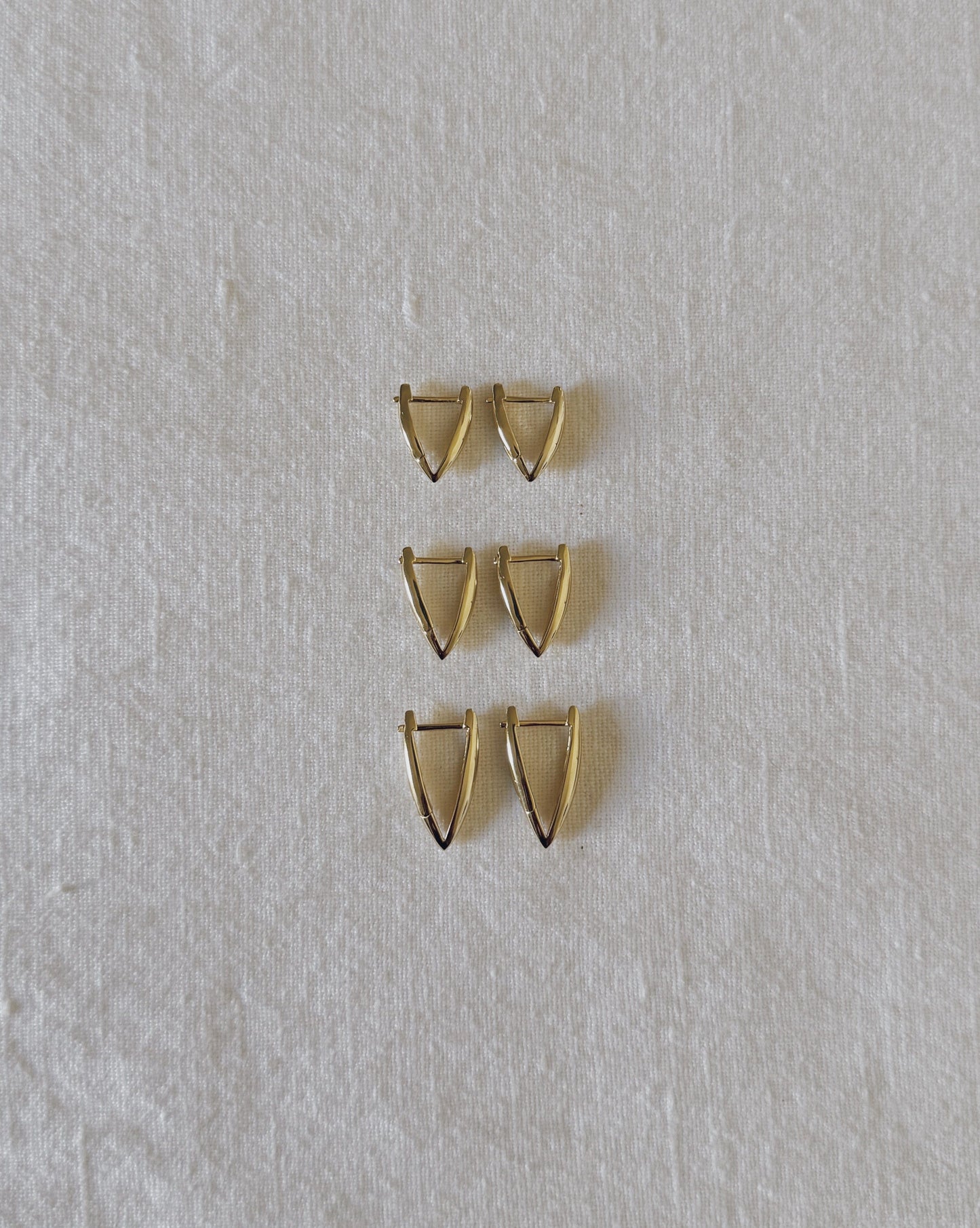 heylove PENDIENTES PENDIENTES TRIANGLE HOOPS 14/16/20 MM