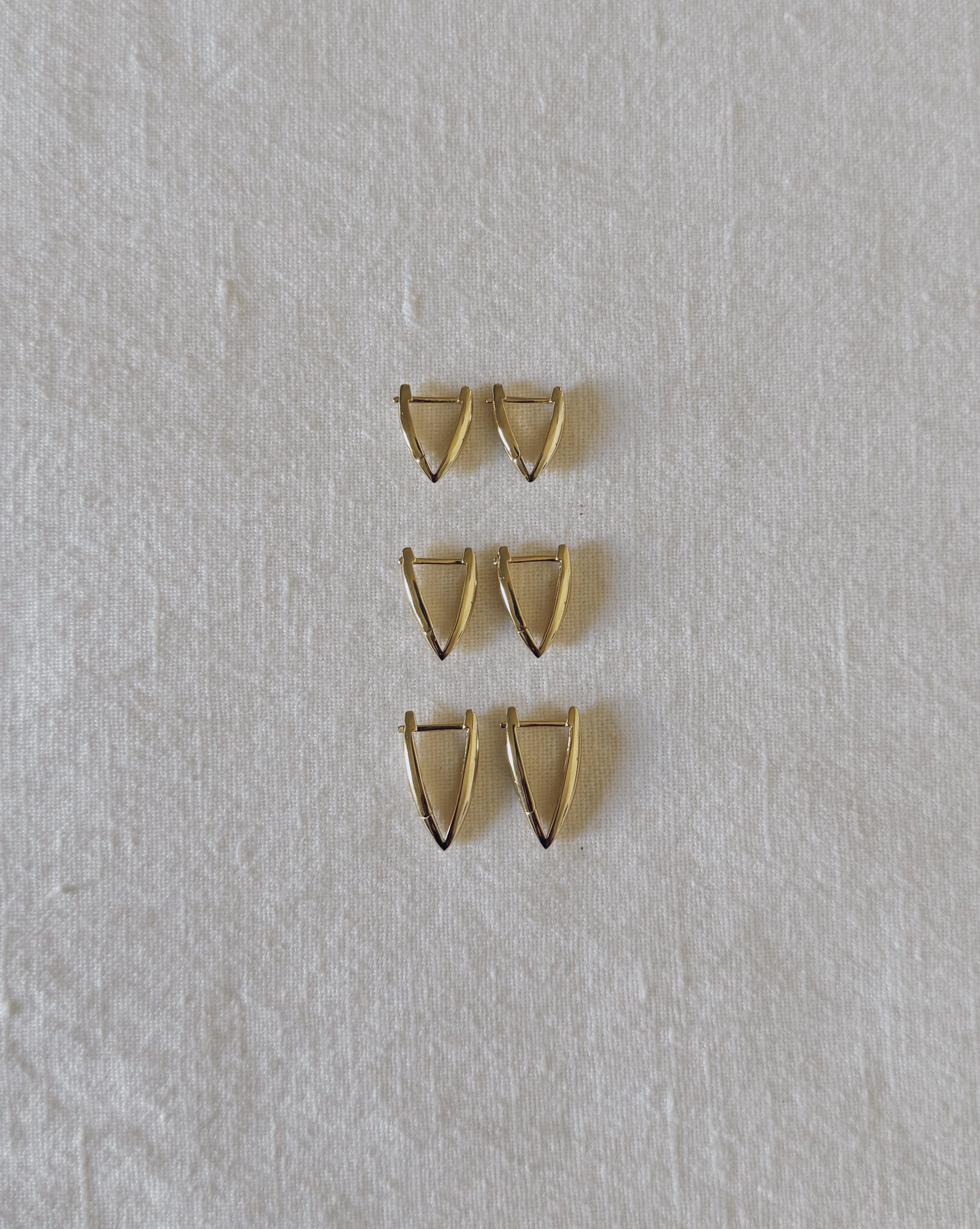 heylove PENDIENTES PENDIENTES TRIANGLE HOOPS 14/16/20 MM