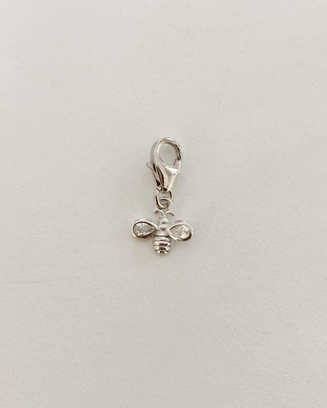 CHARMheyloveCharm abeja cz | heylove