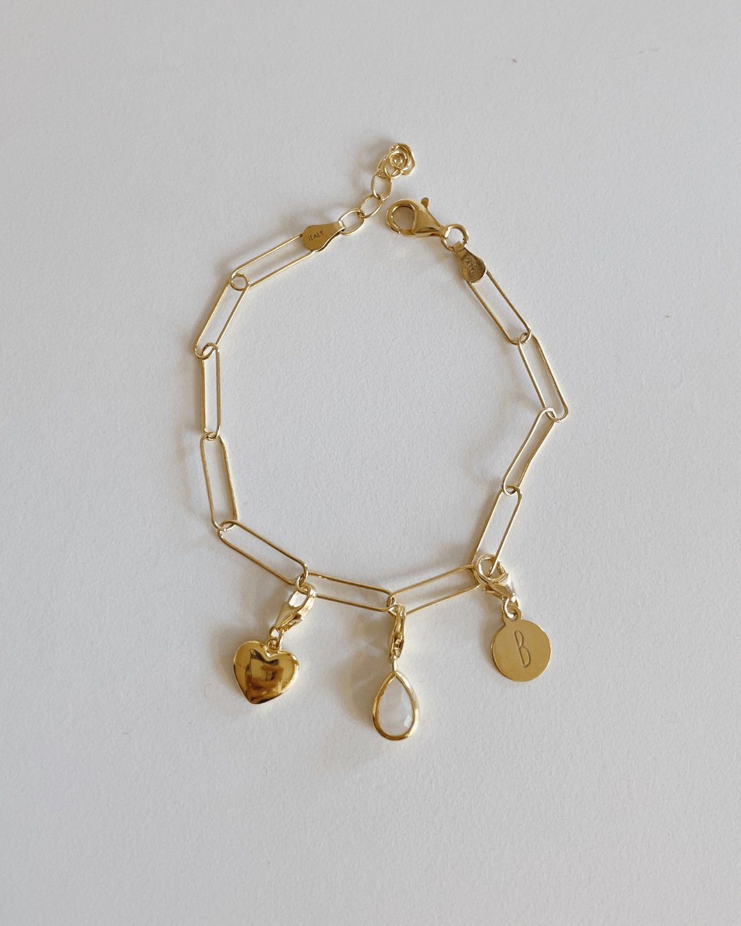 CHARMheyloveInicial de plata bañada en oro | heylove