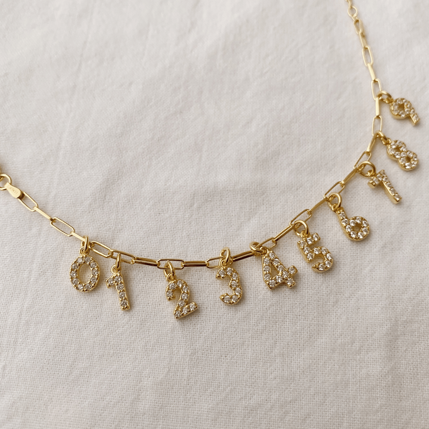 CHARMheyloveCharm números cz | heylove