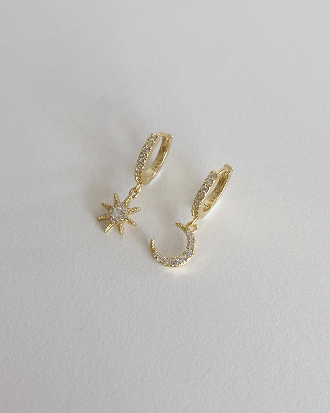 PENDIENTESheylovePendientes big cosmic moon hoops | heylove