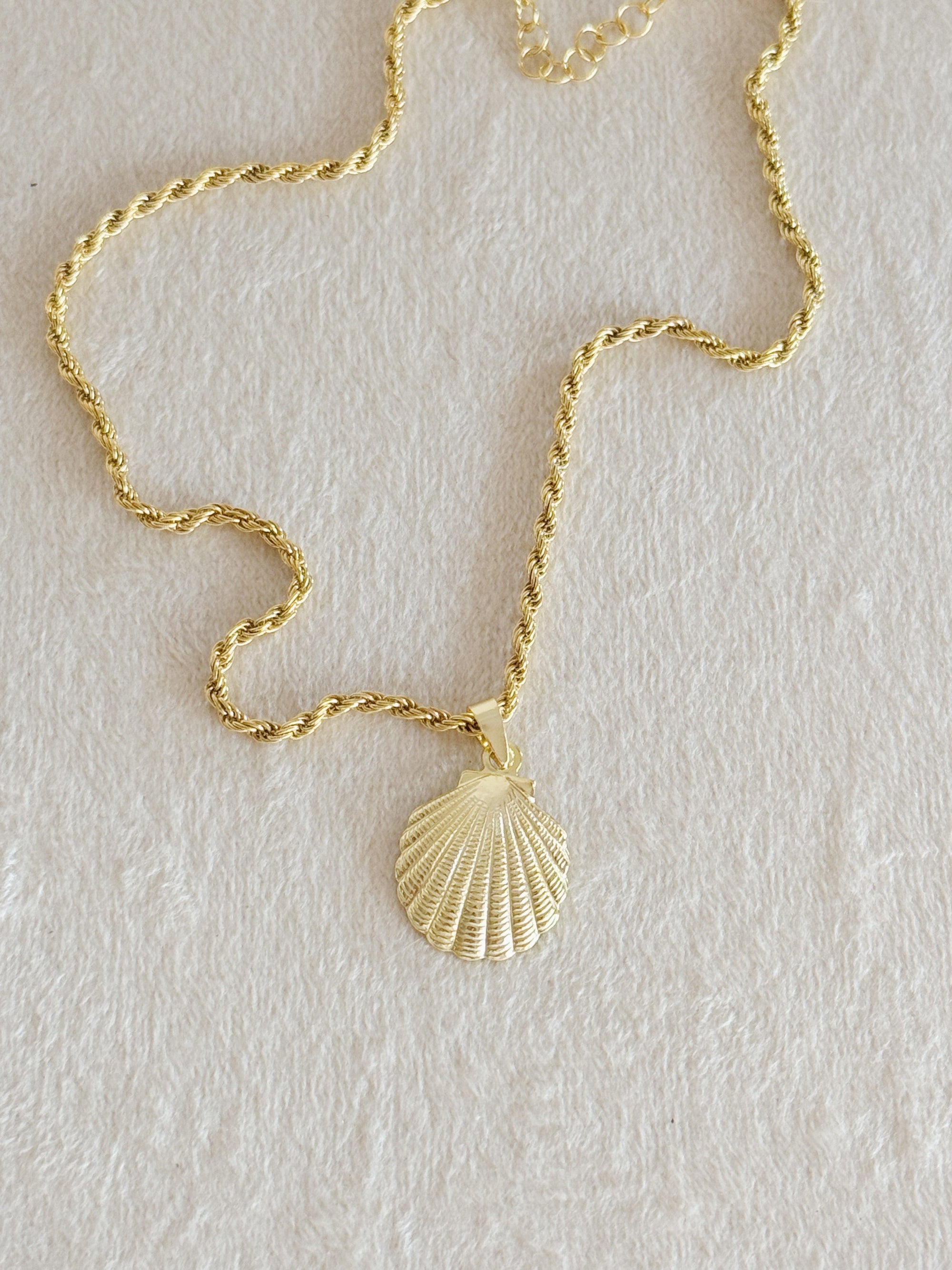 heylove CHARM CHARM CONCHA