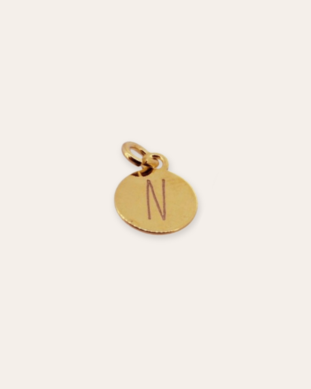 CHARMheyloveInicial de plata bañada en oro | heylove