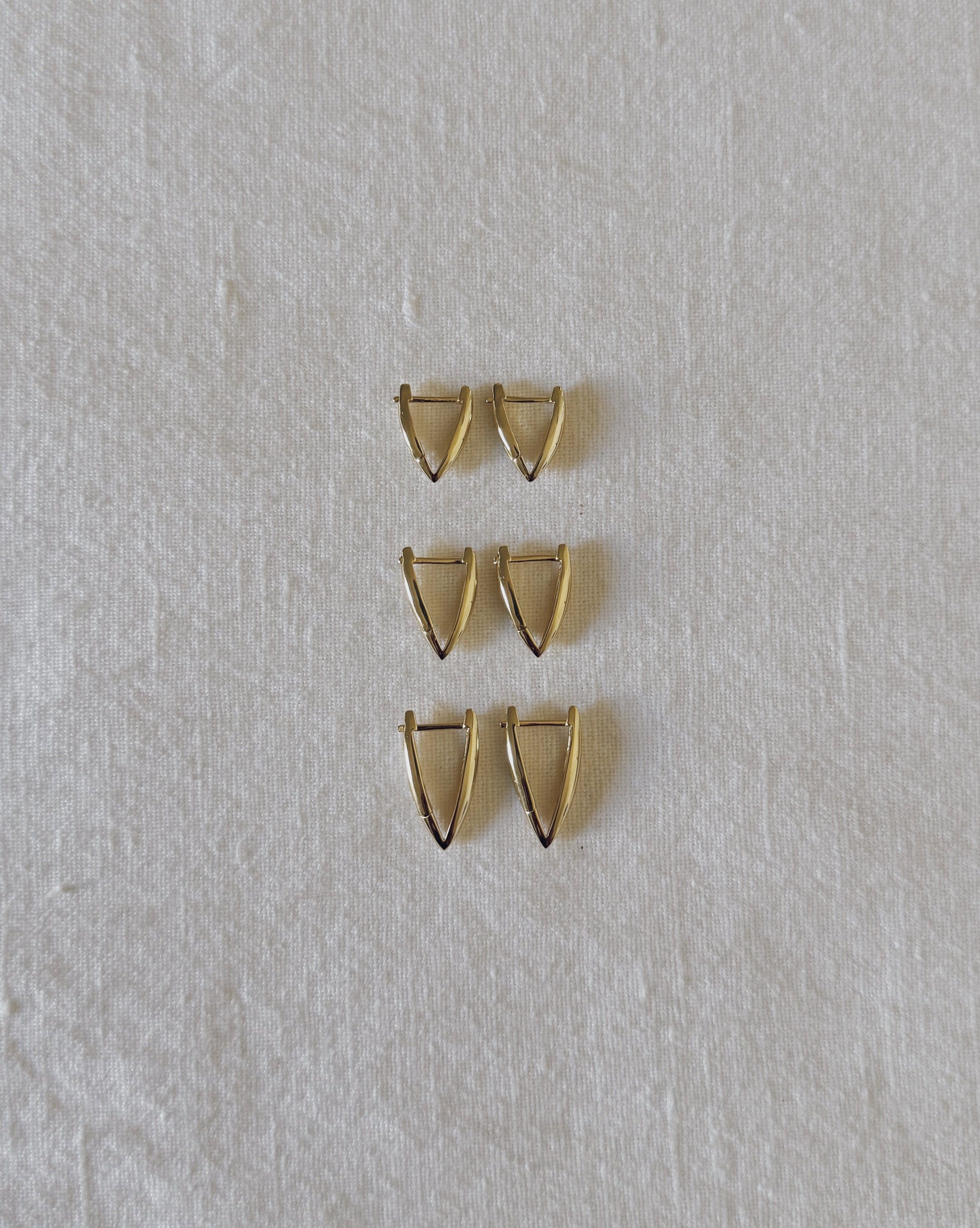 heylove PENDIENTES PENDIENTES TRIANGLE HOOPS 14/16/20 MM