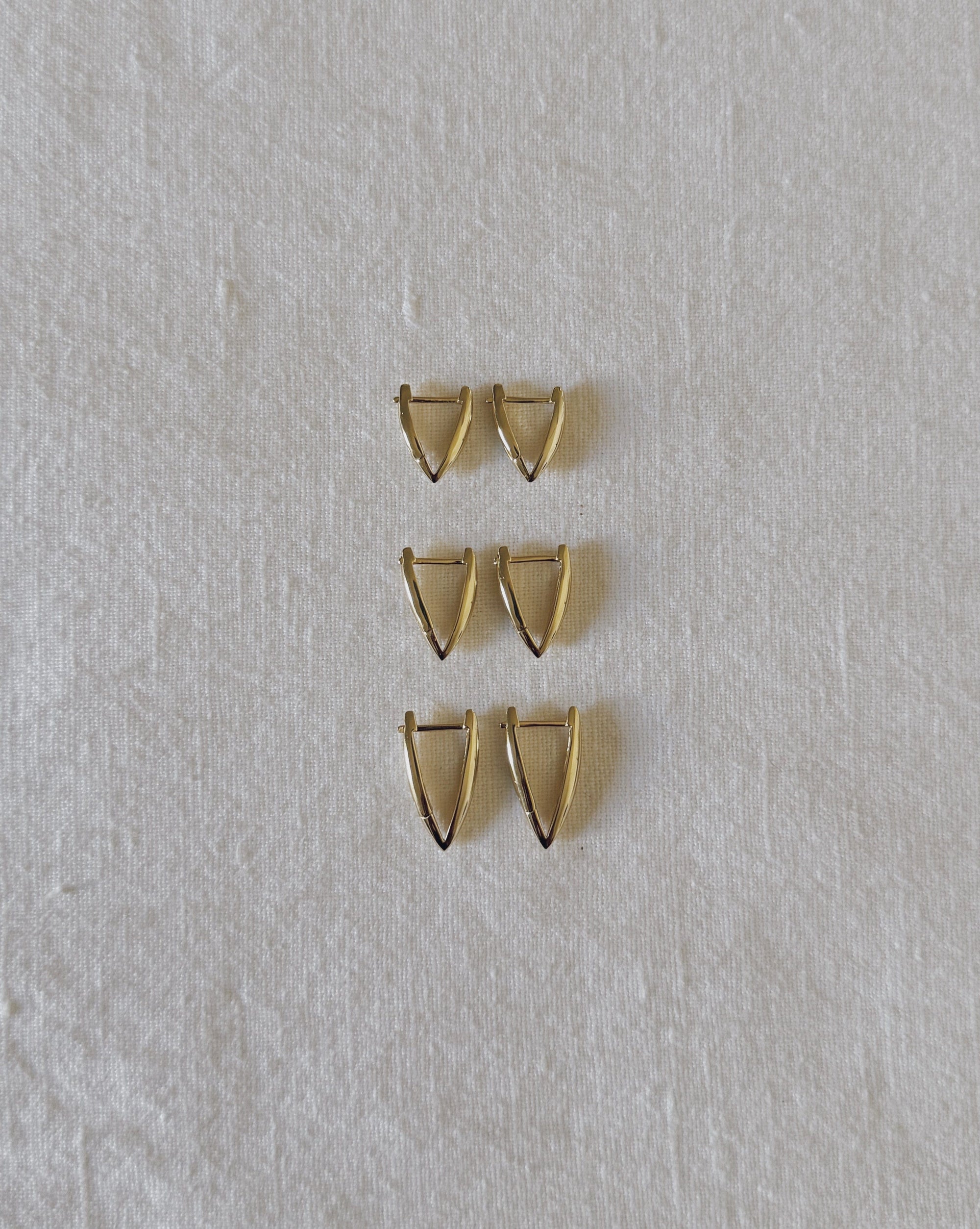 heylove PENDIENTES PENDIENTES TRIANGLE HOOPS 14/16/20 MM