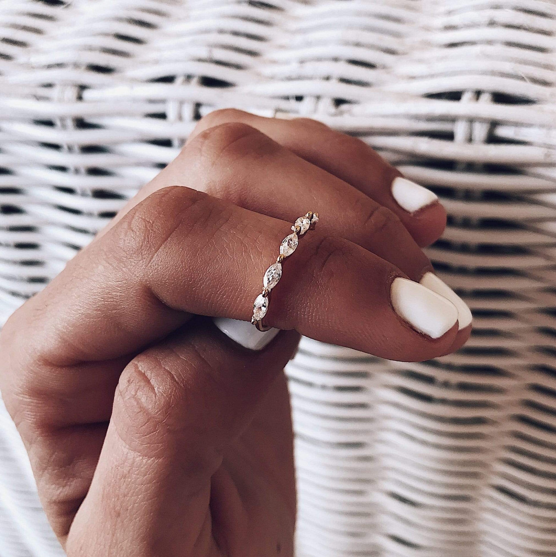 LAST CHANCEheyloveAnillo CZ Drops | heylove