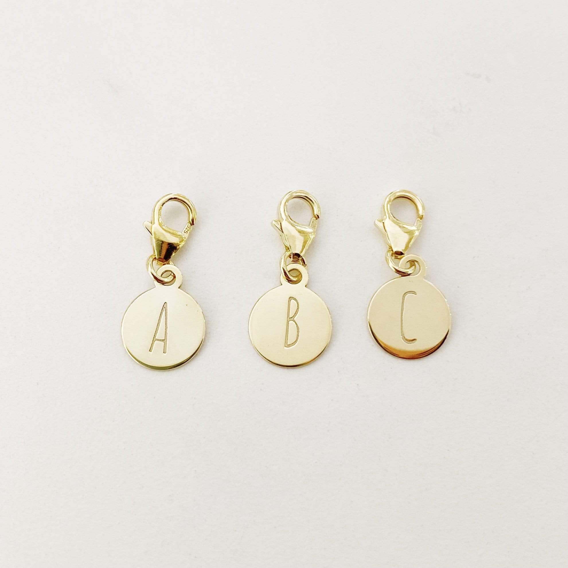 CHARMheyloveInicial de plata bañada en oro | heylove
