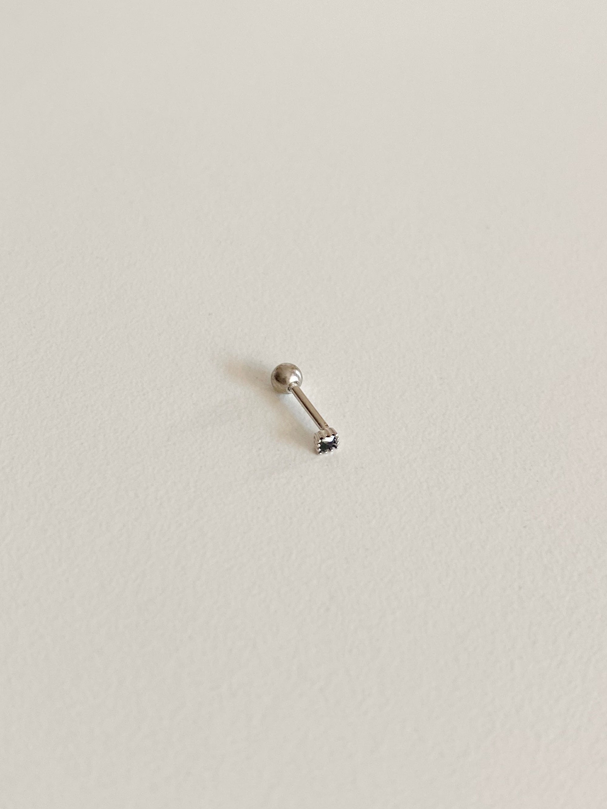 PENDIENTESheylovePiercing tiny square negro | heylove